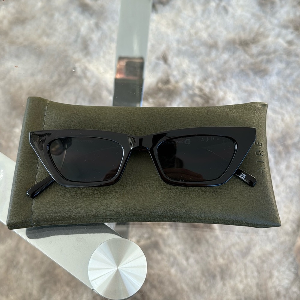 Aire brand women’s cat eye sunglasses